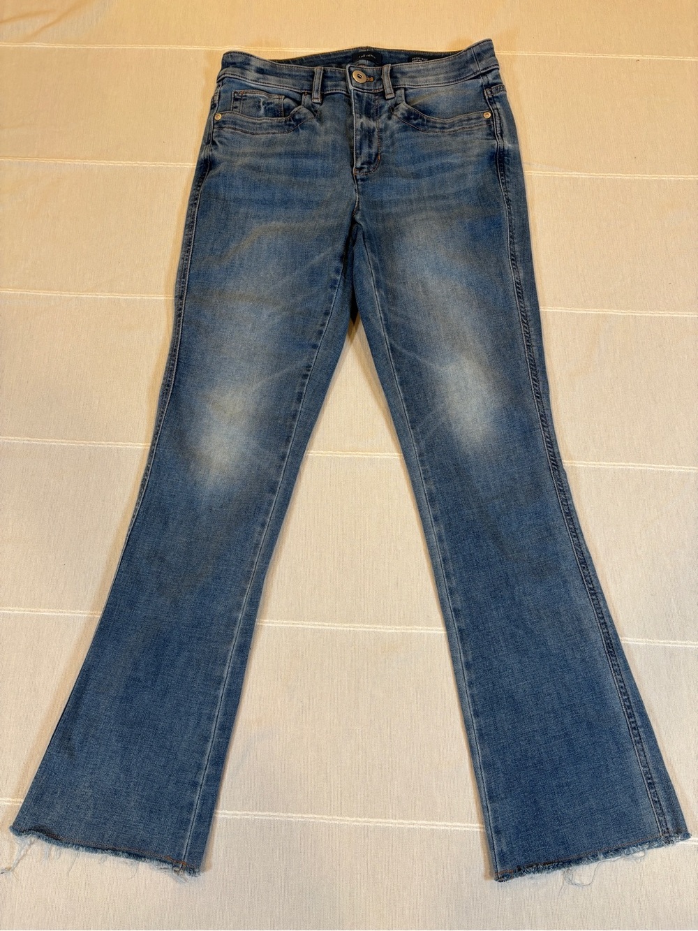 J.Jill Denim High Rise Bootcut Jeans Medium Wash Raw Hem 2P Petite - Picture 2 of 7
